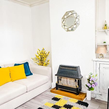 Beautiful 2 Bedroom House - Free Parking - Lt House Leicester Ngoại thất bức ảnh