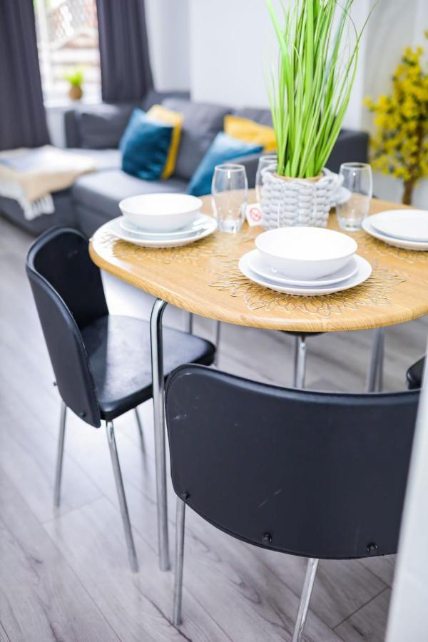 Beautiful 2 Bedroom House - Free Parking - Lt House Leicester Ngoại thất bức ảnh